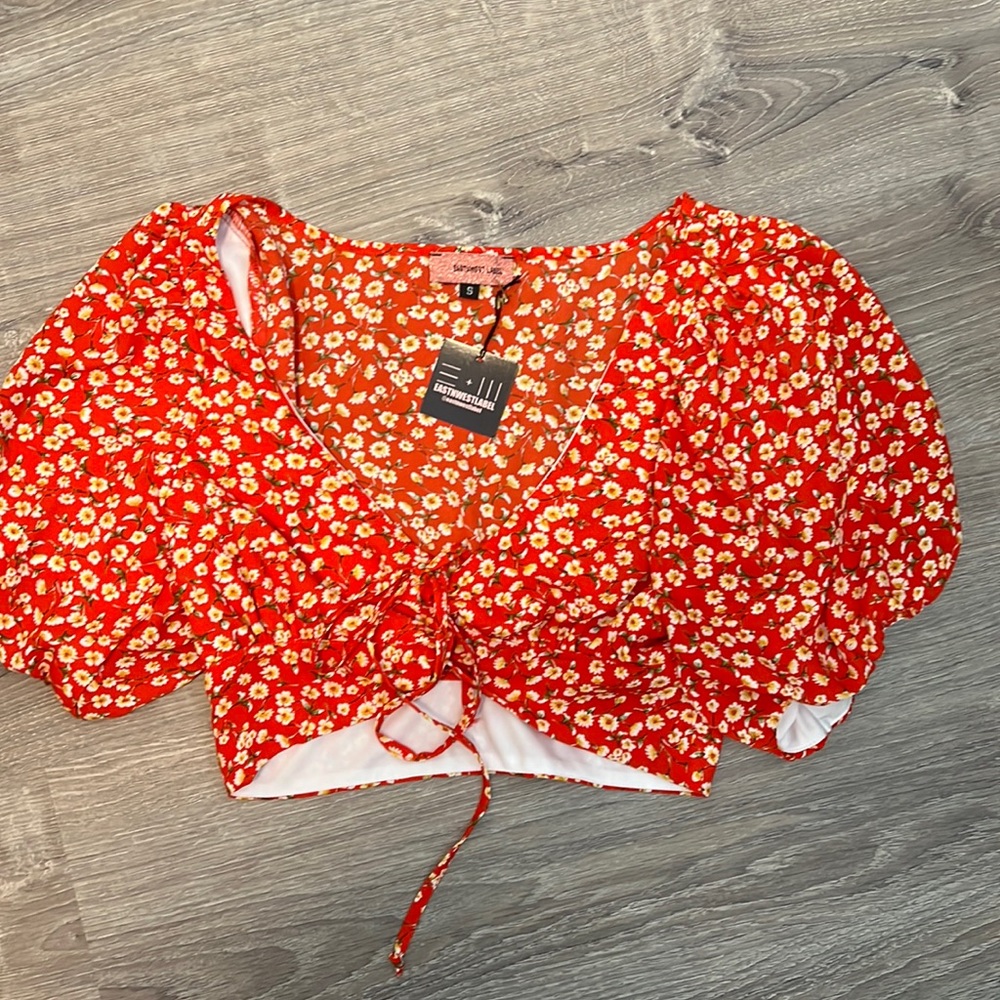 EastNWest Label top